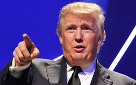 Präsidentschaftskandidat-Donald-Trumpam-Rednerpult